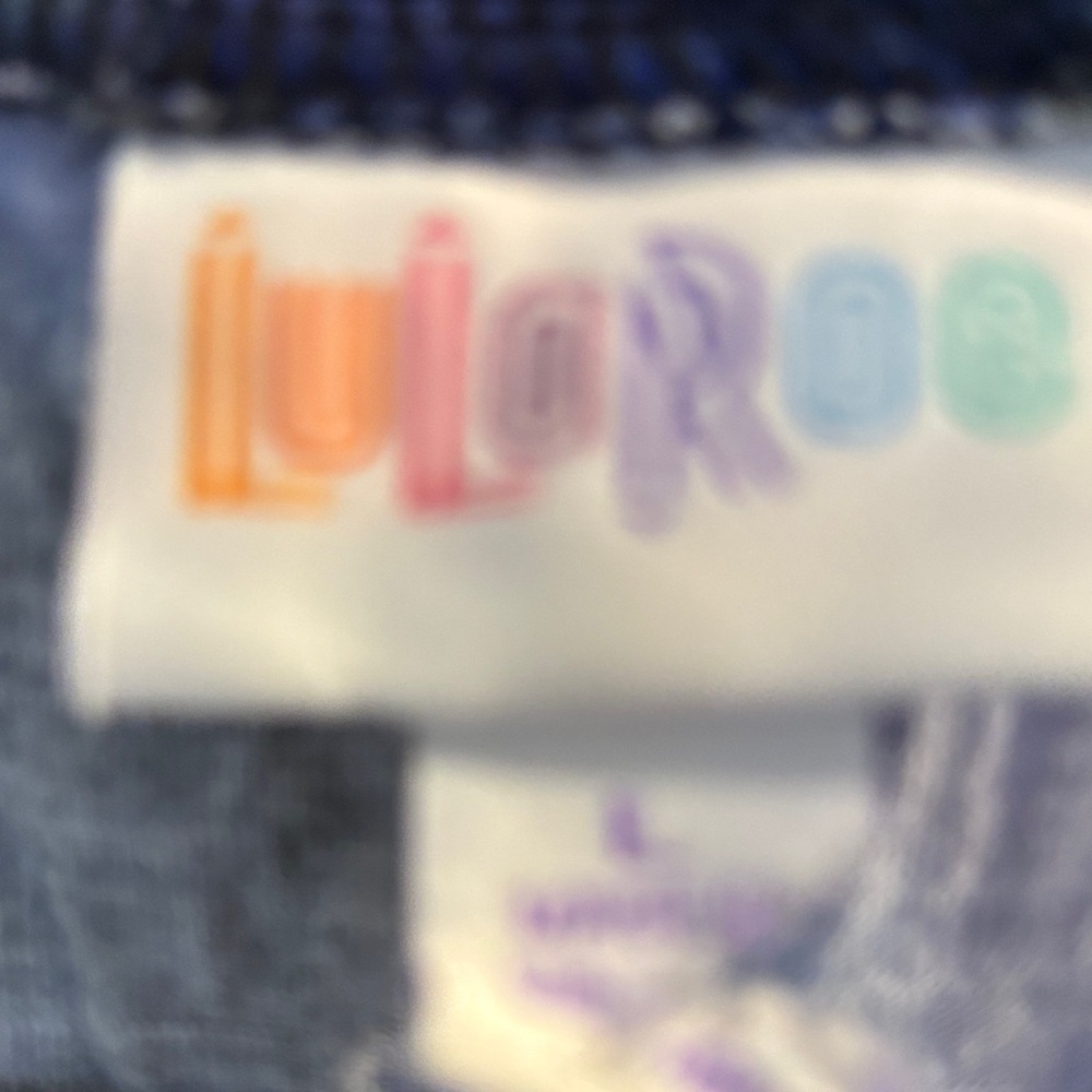 Abstract Blue and White Women's Top A-line - Picture 2 of 3